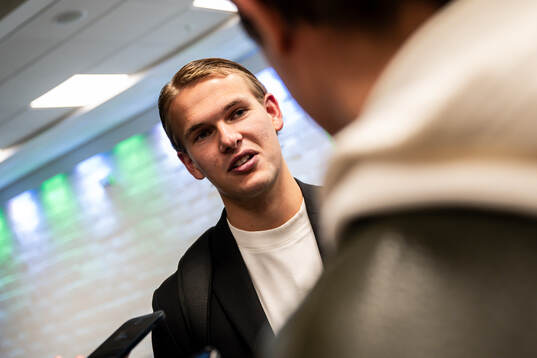 Hammarbys Markus Karlsson i mixade zonen