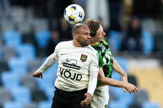 Brommapojkarnas Serge-Junior Martinsson Ngouali och GAIS Robin Frej