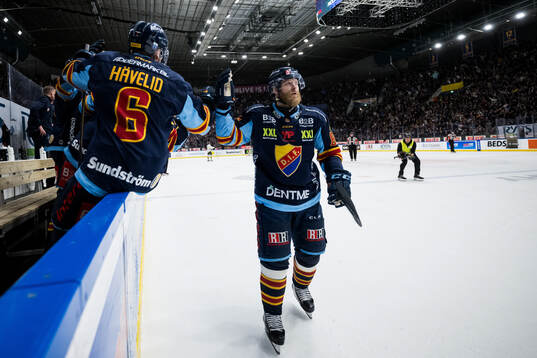 Djurgårdens Linus Klasen jublar