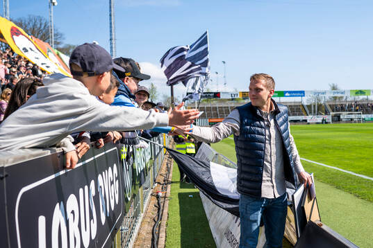 Landskronas tidigare lagkapten Philip Andersson hyllas