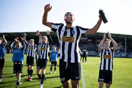 Landskronas Rassa Rahmani jublar