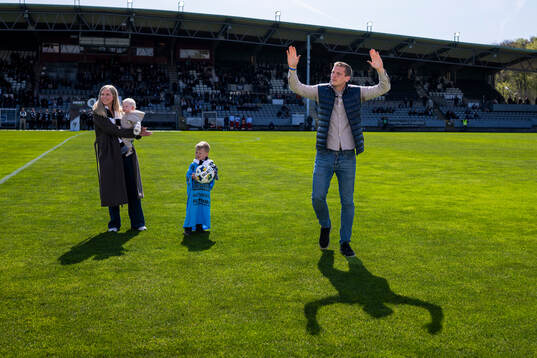 Landskronas tidigare lagkapten Philip Andersson hyllas