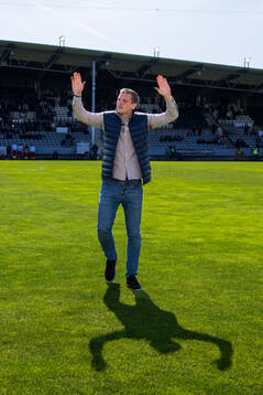 Landskronas tidigare lagkapten Philip Andersson hyllas