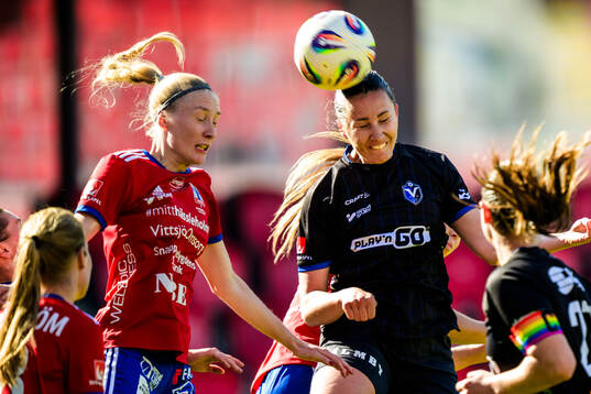 Vittsjös Sanni Ojanen och Växjö DFFs Nellie Karlsson