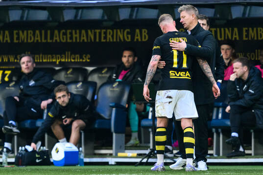 AIKs John Guidetti och tränare Mikkjal Thomassen