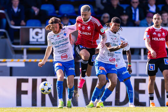 Värnamos Axel Björnström, Luke Le Roux och IFK