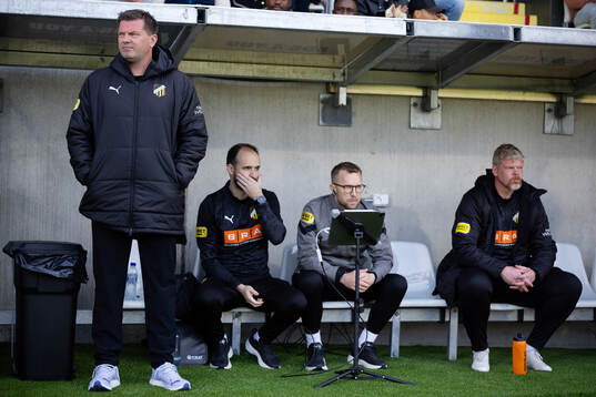 Häckens tränare Jens Gustafsson, assisterande tränare