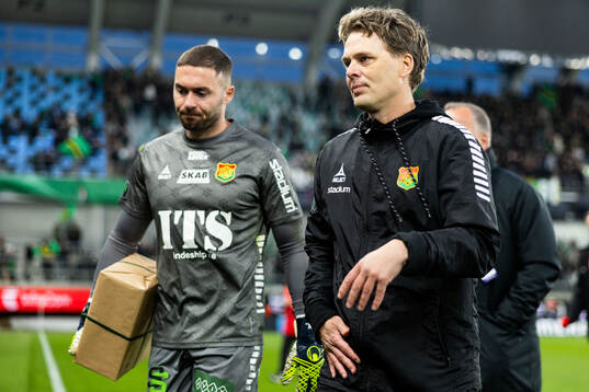 GAIS målvakt Mergim Krasniqi och tränare Fredrik Holmberg