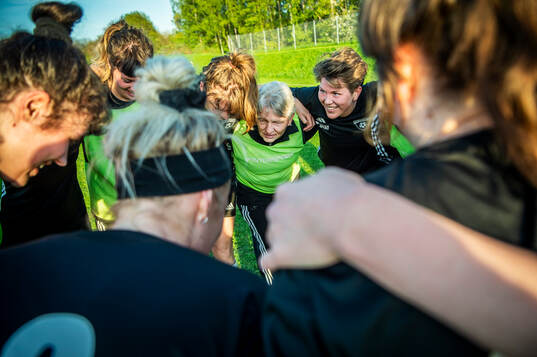 Bla gjennom flere bilder av Fotboll, Division 4 Sydvästra Skåne, Las Presidentas - Kulladal