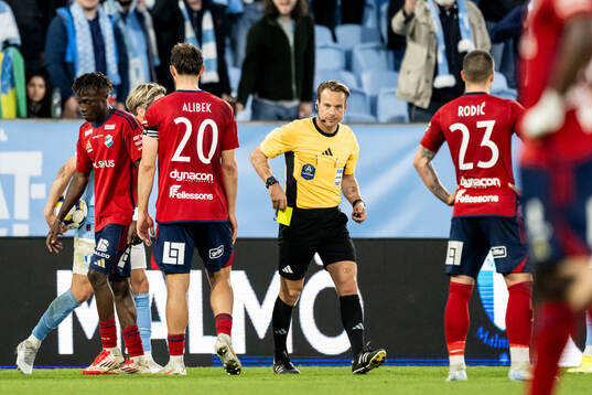 Fotbollsdomaren Kristoffer Karlsson