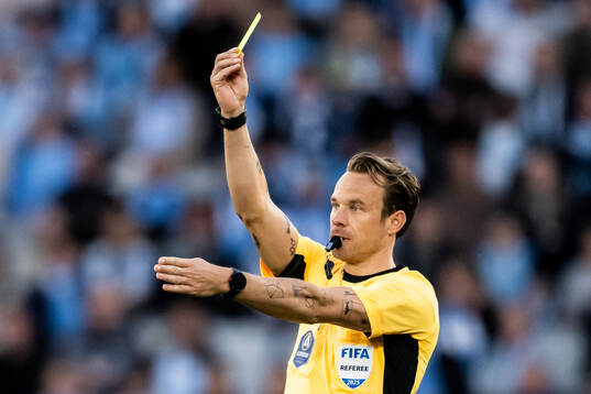 Fotbollsdomaren Kristoffer Karlsson