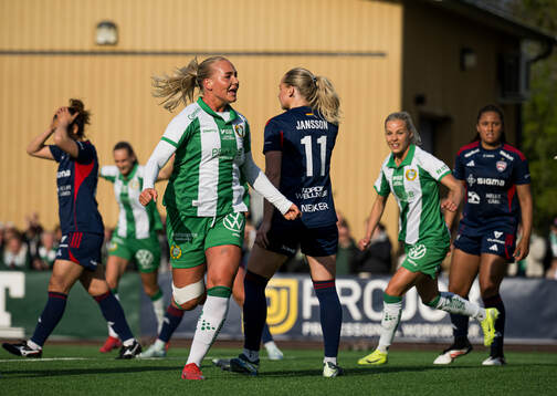 Hammarbys Cathinka Tandberg  jublar efter 4-0