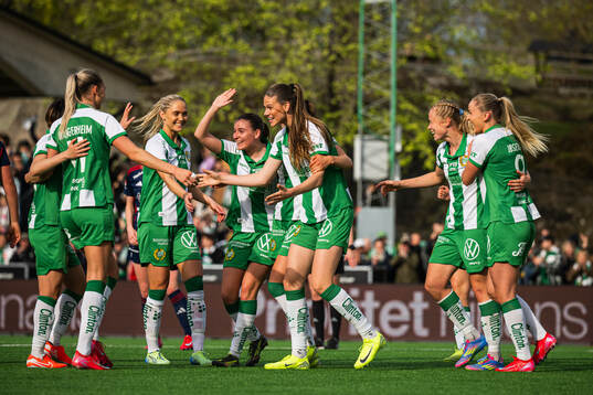 Hammarbys Julie Blakstad jublar efter 3-0