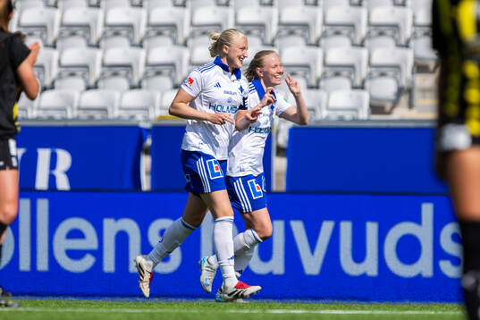 IFK Norrköpings Wilma Leidhammar jublar efter 2-0