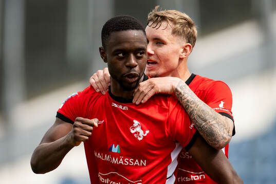 Ariana FCs Pascal Simba jublar efter 3-1