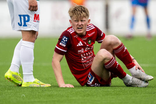 Skövde AIKs Elias Nordström reagerar