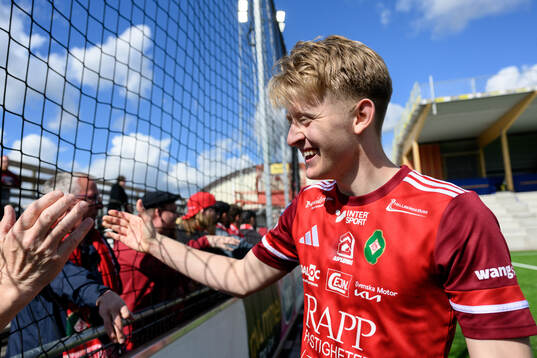 Skövde AIKs Elias Nordström jublar