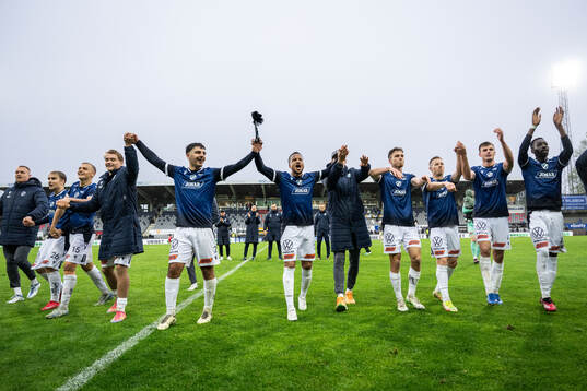Halmstads spelare jublar