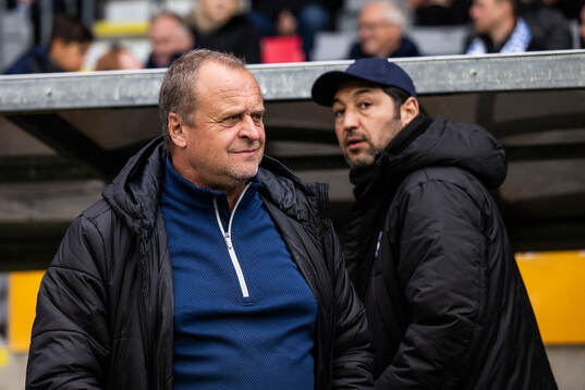 Värnamos assisterande tränare Jonas Thern och tränare