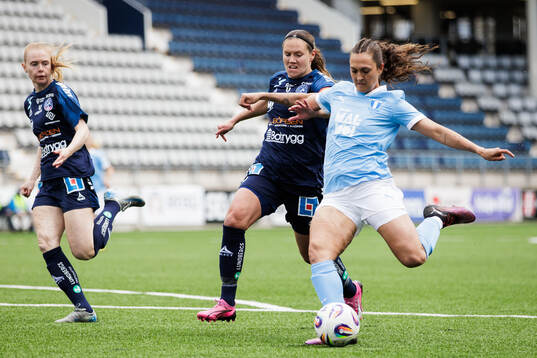 Linköpings Emma Lennartsson och Malmö FFs Isabella