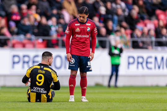 Hammarbys Jusef Erabi och Östers Lukas Bergquist