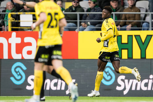 Elfsborgs Terry Yegbe jublar