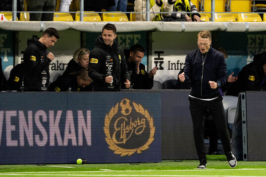 Elfsborgs tränare Oscar Hiljemark jublar
