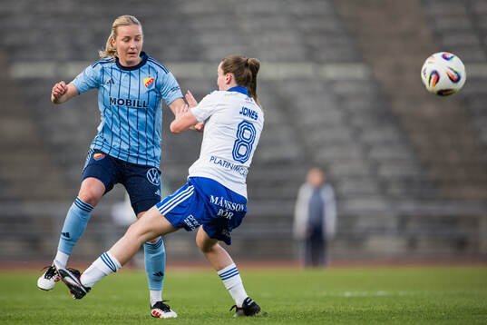 Djurgårdens Alexandra Jonasson och IFK Norrköpings Carrie Jones