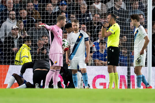 Goalkeeper Jacob Rinne and Jacob Une of Djurgården
