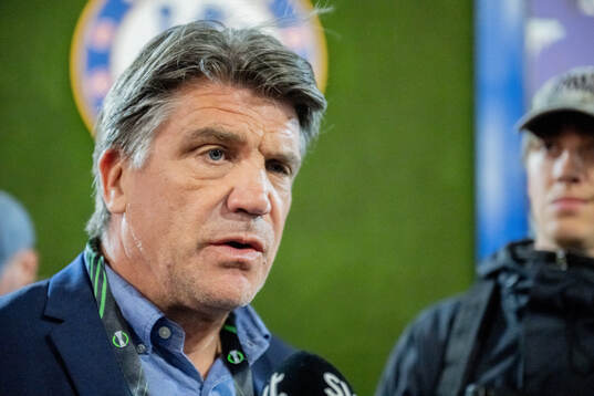 Sports director Bosse Andersson of Djurgården is being interviewed