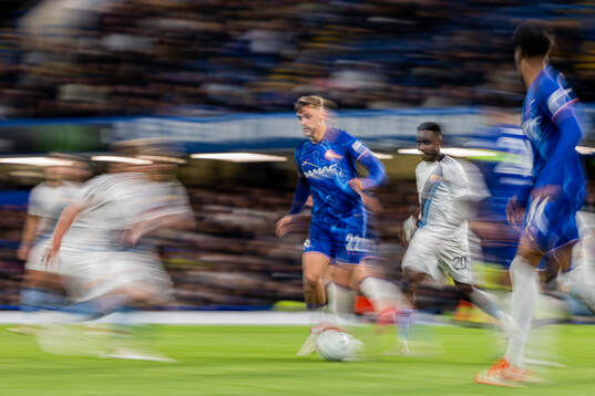 Kiernan Dewsbury-Hall of Chelsea and Tokmac Nguen of Djurgården