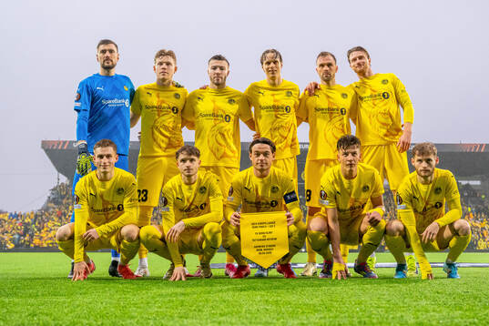 The starting eleven of Bodø/Glimt pose for a team photo