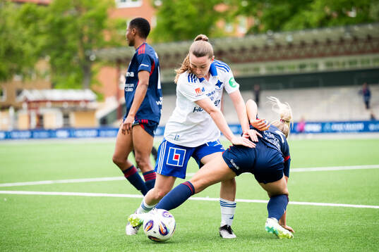 Rosengårds Emilie Woldvik och IFK Norrköpings Carrie Jones