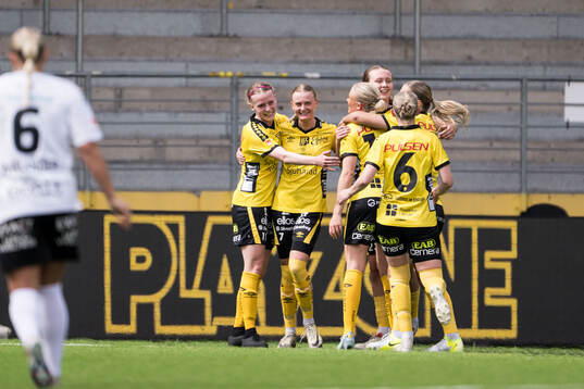 Elfsborgs Hanna Jiozon jublar