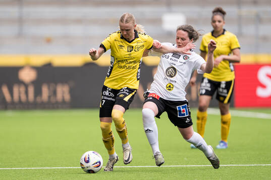 Elfsborgs Hanna Jiozon och Örebro SKs Ida Ahlbom