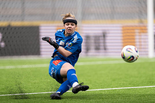 Örebro SKs Nadine Allard