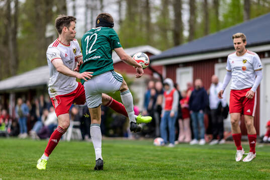 Bla gjennom flere bilder av Fotboll, Division 5 Norra Skåne, Eket - Västra Karup