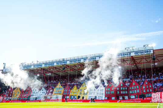 Spectators in the stands ahead of the Eliteserien match between Brann and Rosenborg on May 11, 2025 in Bergen. 