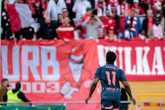 Malmö FFs Emmanuel Ekong jublar efter 0-2