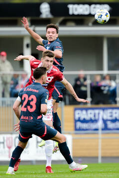 Malmö FFs Colin Rösler och Degerfors Adi Fisic