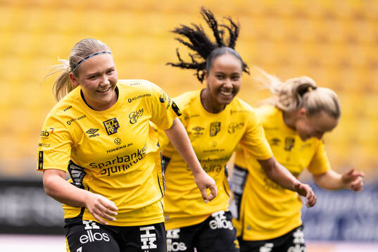 Elfsborgs Hannah Wallin jublar efter 1-0