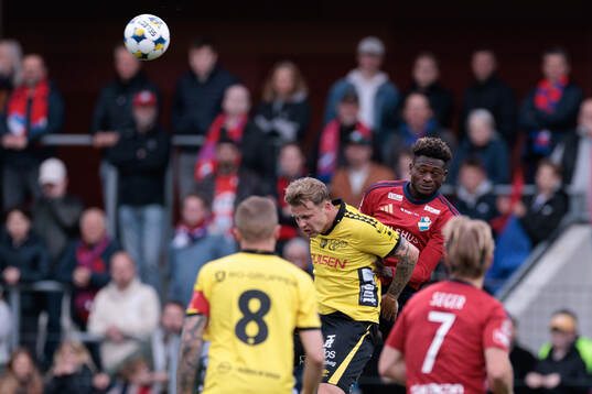 Elfsborgs Frederik Ihler och Östers Kingsley Gyamfi