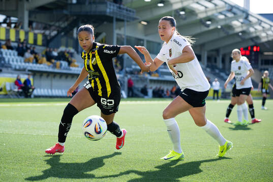 Häckens Felicia Schröder och Brommapojkarnas Emilia Hjertberg