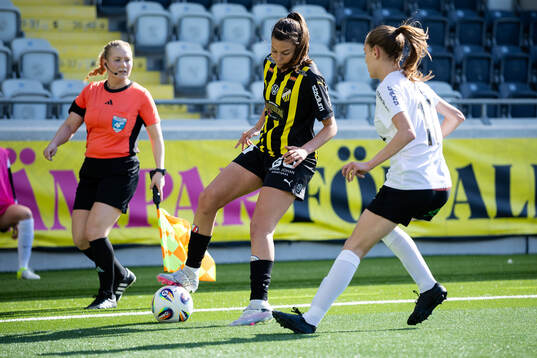 Häckens Helena Sampaio och Brommapojkarnas Augusta Priks