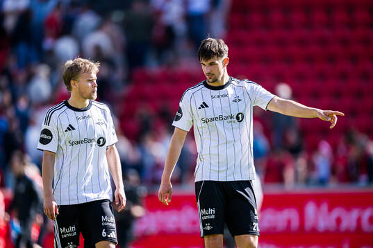 Santeri Leevi Oliver Väänänen and Tomas Nemcik of Rosenborg