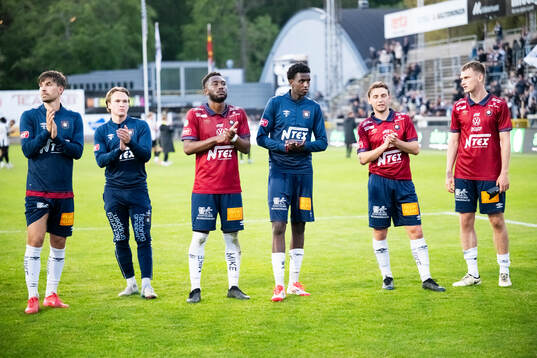 Örgrytes spelare efter slutsignalen