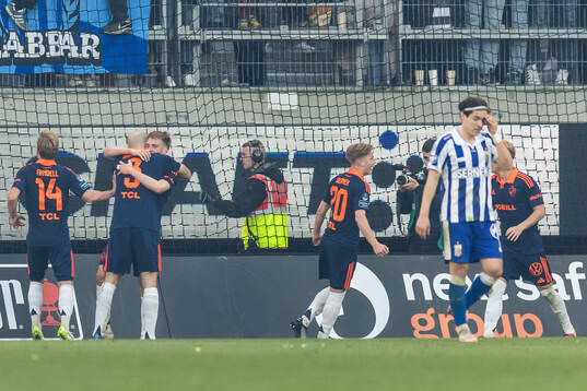 Djurgårdens Santeri Haarala jublar med Marcus Danielson