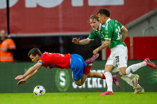 Helsingborgs Wilhelm Loeper mot Brages Noah Åstrand John och Teodor Wålemark