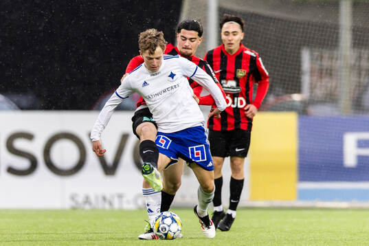 IFK Norrköpings Viggo Fälth och Brommapojkarnas Nijat Narimanov