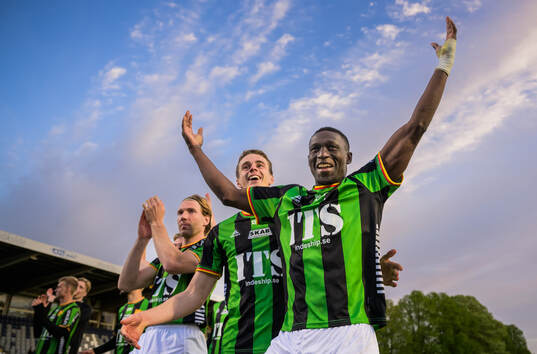 GAISs August Wängberg, Oskar Ågren och Ibrahim Diabate jublar